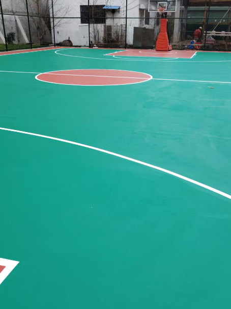诏安 球场长期使用易出现地面开裂